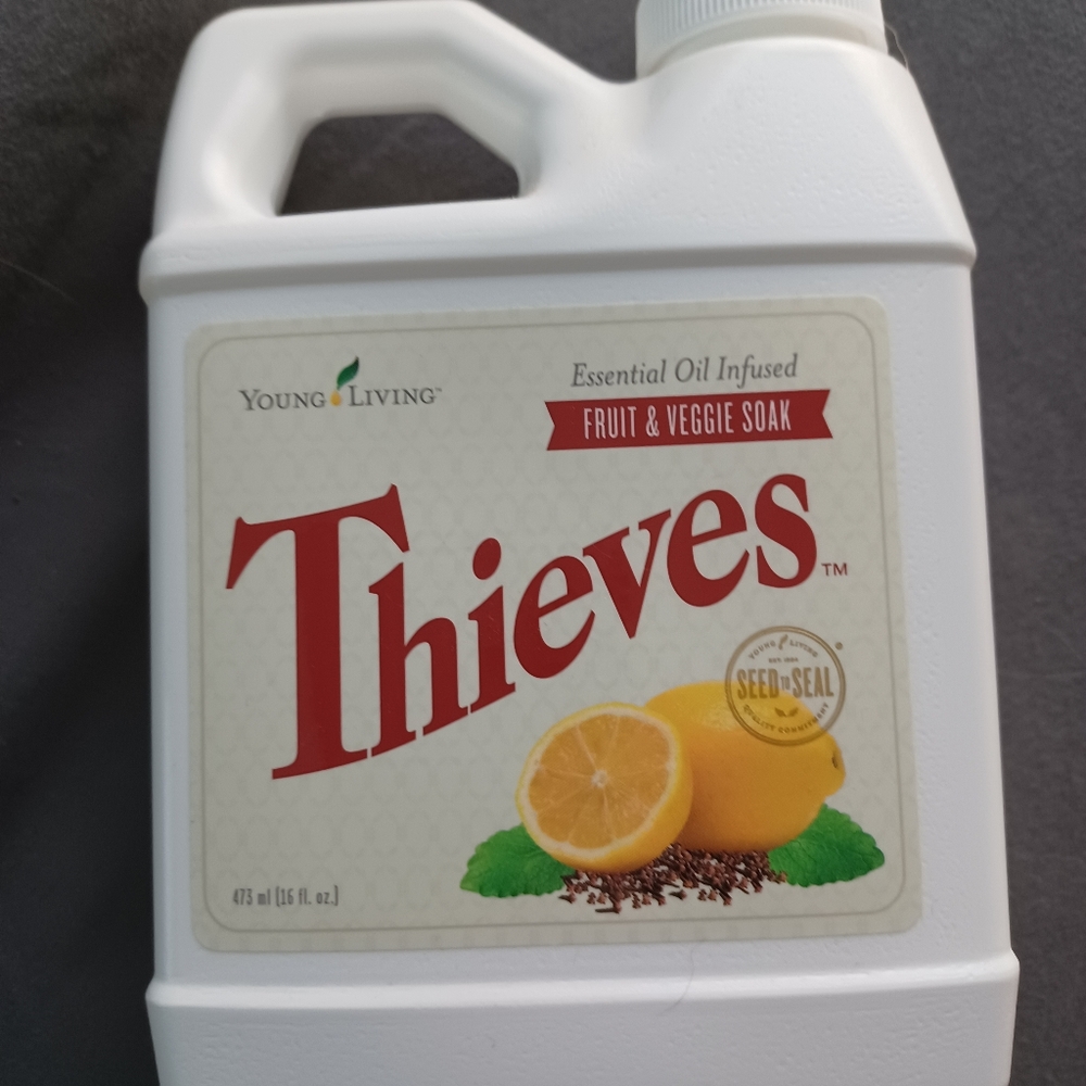 Young living Thieves fruit and veggie soak